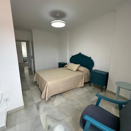 Estadio 5 Y Capacidad 9 Personas Cerca Del Centro, Del Estadio Y Estacion De Trenes Y De Autobuses Apartment Jerez de la Frontera