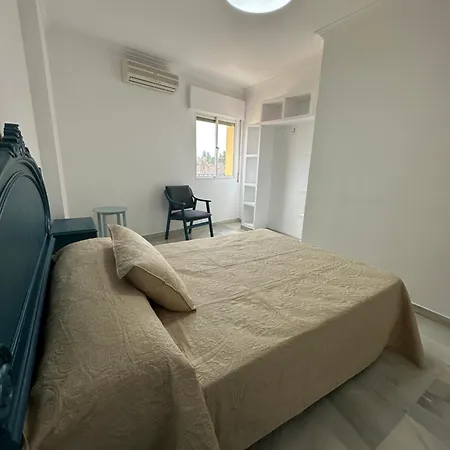 Estadio 5 Y Capacidad 9 Personas Cerca Del Centro, Del Estadio Y Estacion De Trenes Y De Autobuses Apartment Jerez de la Frontera