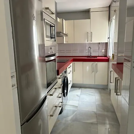 Estadio 5 Y Capacidad 9 Personas Cerca Del Centro, Del Estadio Y Estacion De Trenes Y De Autobuses Apartment