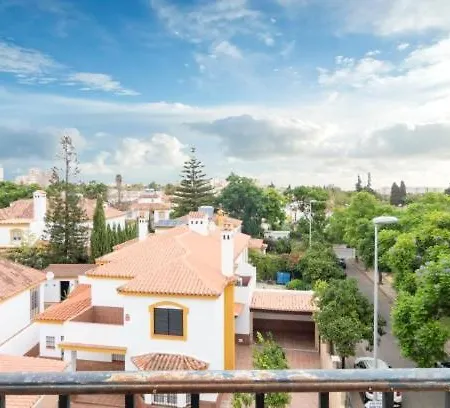 Estadio 5 Y Capacidad 9 Personas Cerca Del Centro, Del Estadio Y Estacion De Trenes Y De Autobuses Apartment *