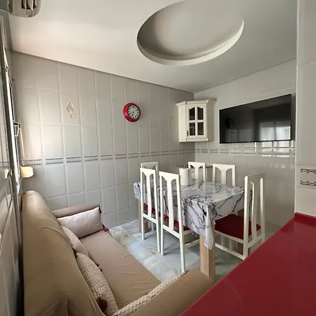 Apartment Estadio 5 Y Capacidad 9 Personas Cerca Del Centro, Del Estadio Y Estacion De Trenes Y De Autobuses
